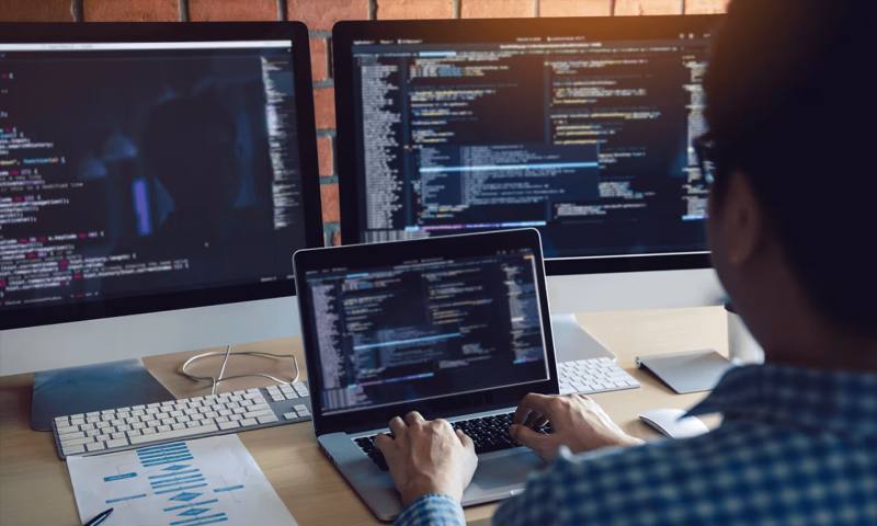 数据科学选型：R与Python如何赋能虎丘区网站建设？